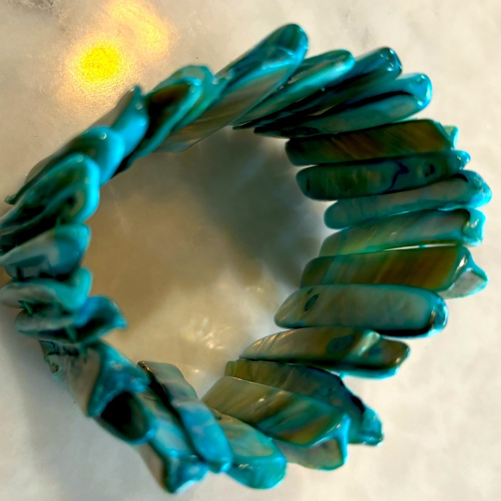 Beach blue shell bracelet